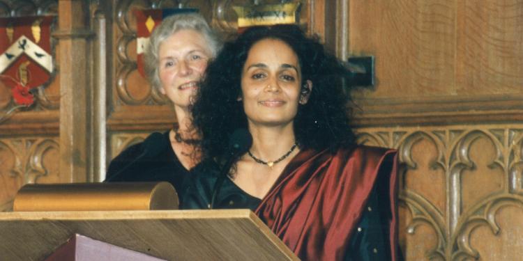 Arundhati Roy 1997 Booker Prize winner