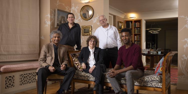 Group photo of the International Booker Prize 2024 Judges; Romesh Gunesekera, Natalie Diaz, Eleanor Wachtel, William Kentridge and Aaron Robertson.