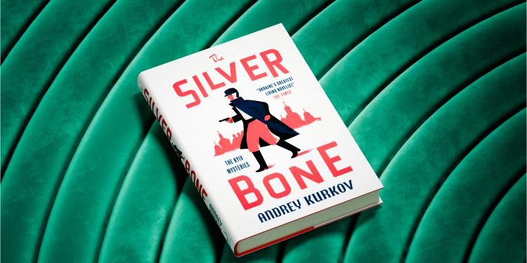 Book cover of The Silver Bone